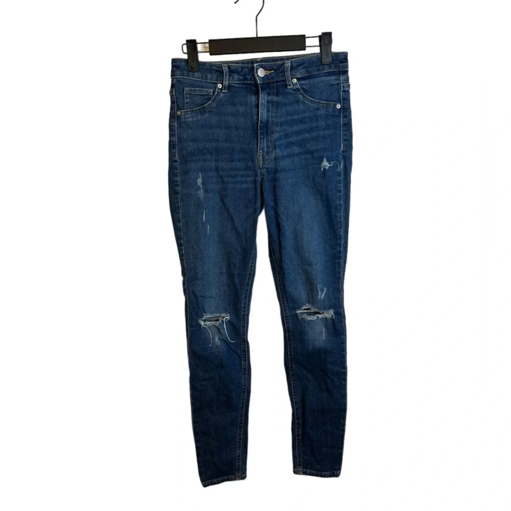 H&M Distressed Curvy Jeggings